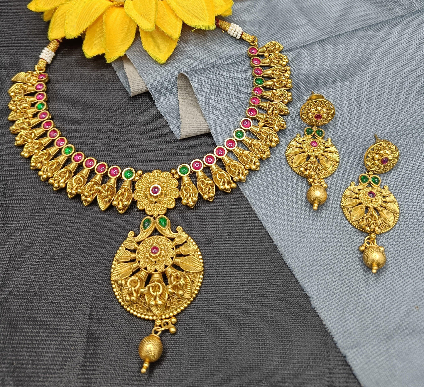 Antique Golden Necklace Set 15015 D2 - rchiecreation