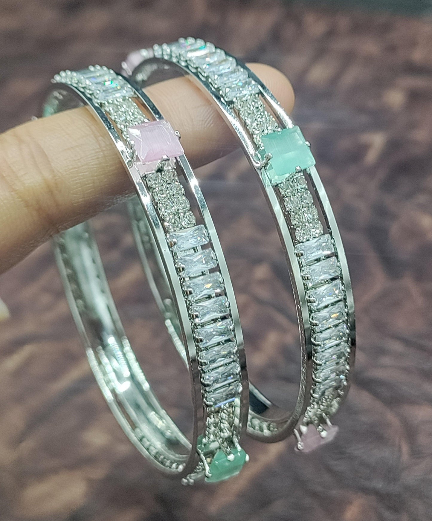 Cz ad Bangles Rodium-8882 C4 - rchiecreation