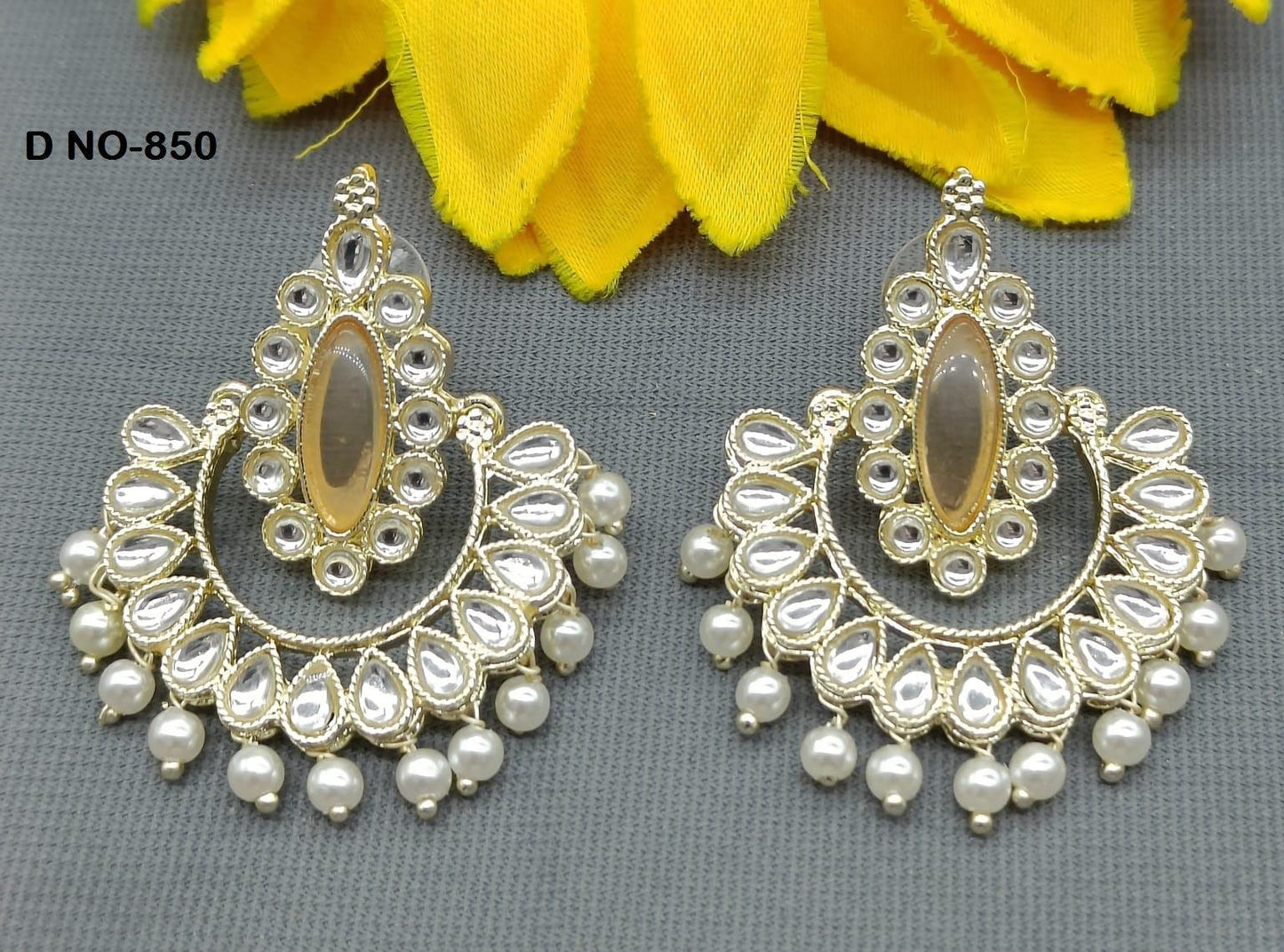 Golden Kundan Earing Sku 850 A1 - rchiecreation