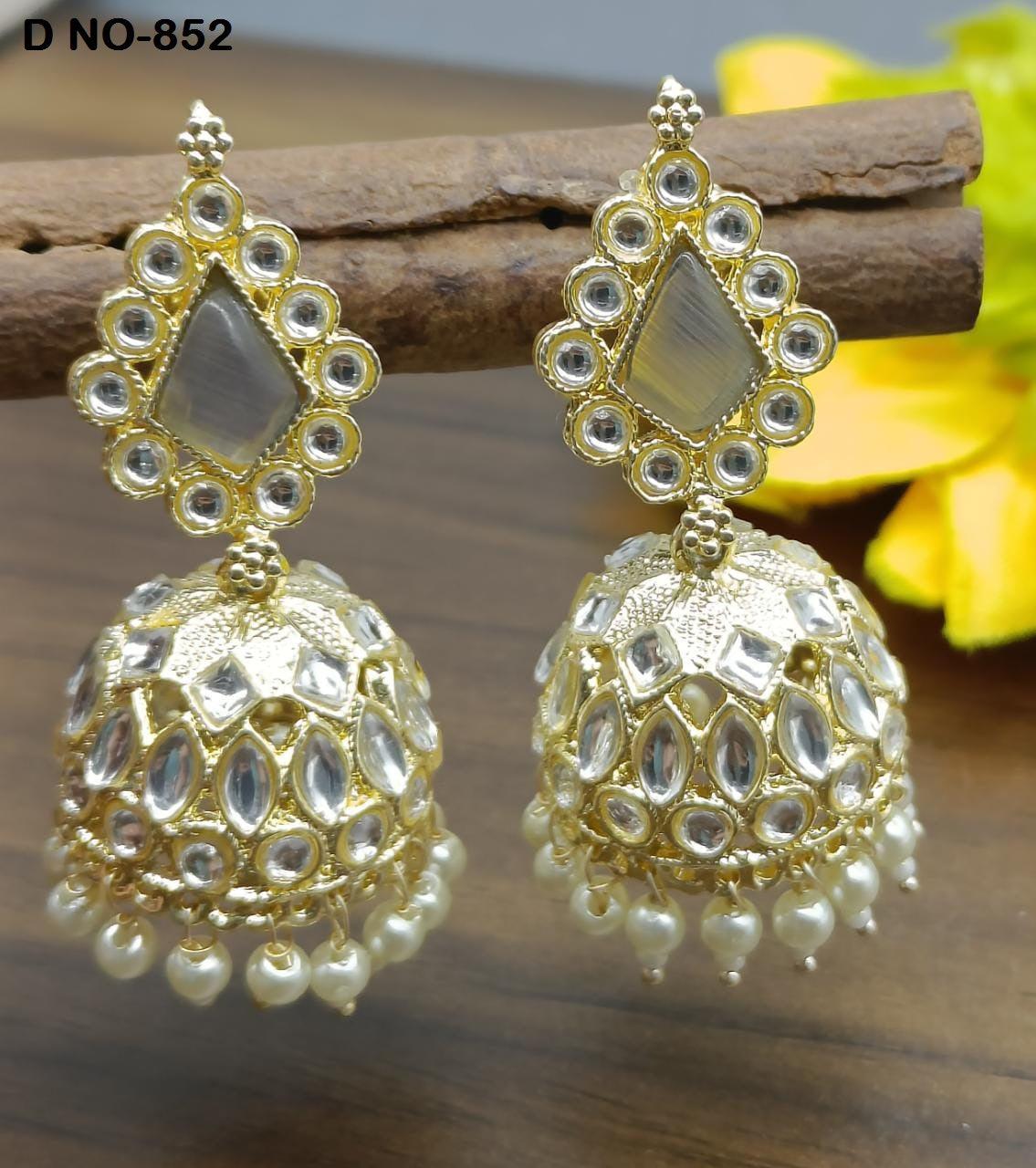 Golden Kundan Jhumki Earring Sku-852 A4 - rchiecreation