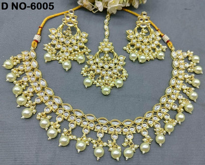 Golden Kundan Necklace Set Sku -6005 B4 - rchiecreation