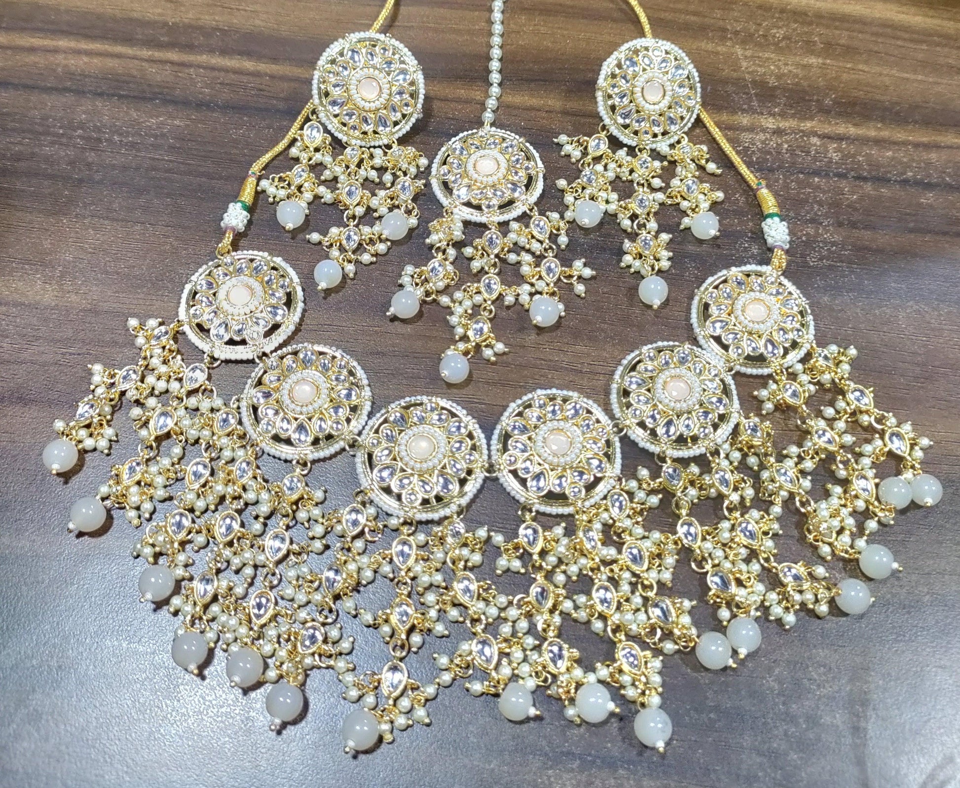 Golden Kundan Necklace Sku -5171 D4 - rchiecreation