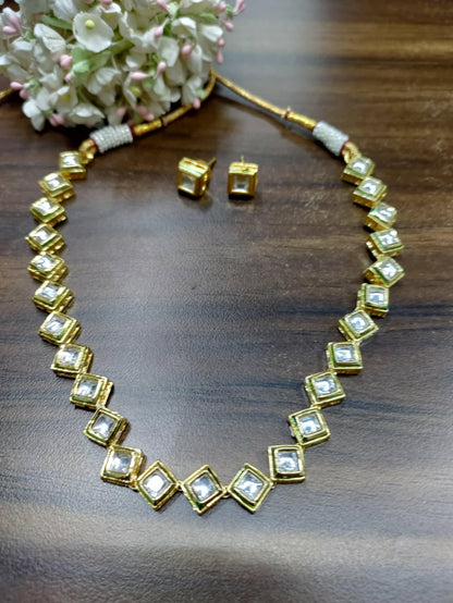 Kundan Necklace Sku-5598 D4 - rchiecreation