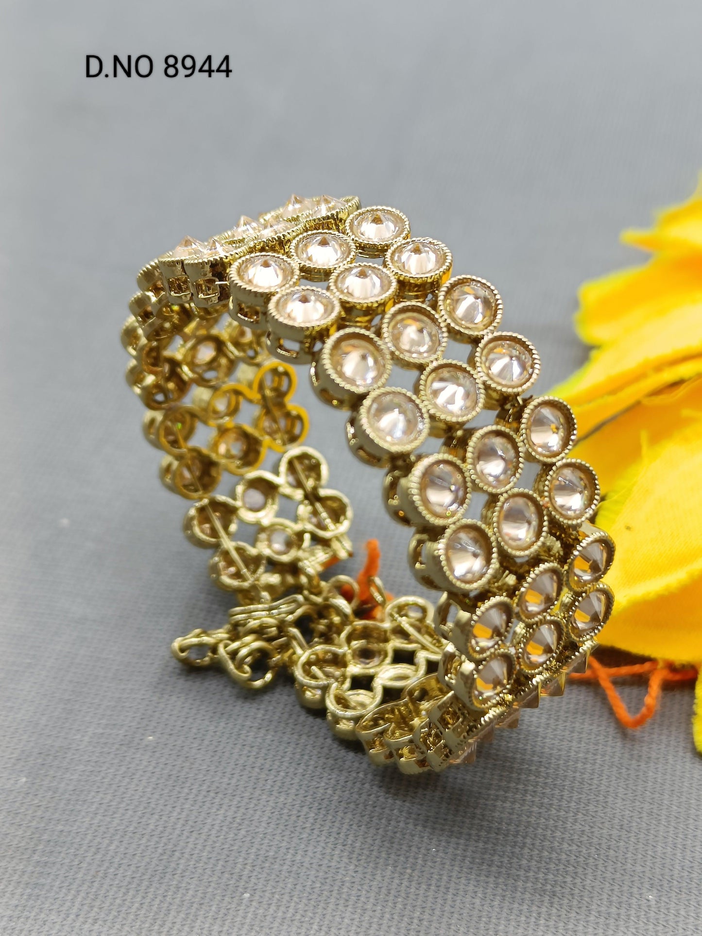 Women Bracelet Sku 8944 E2 - rchiecreation